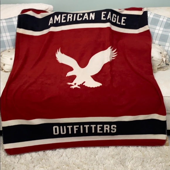NWT American Eagle Fleece Blanket/Throw - Picture 3 of 4